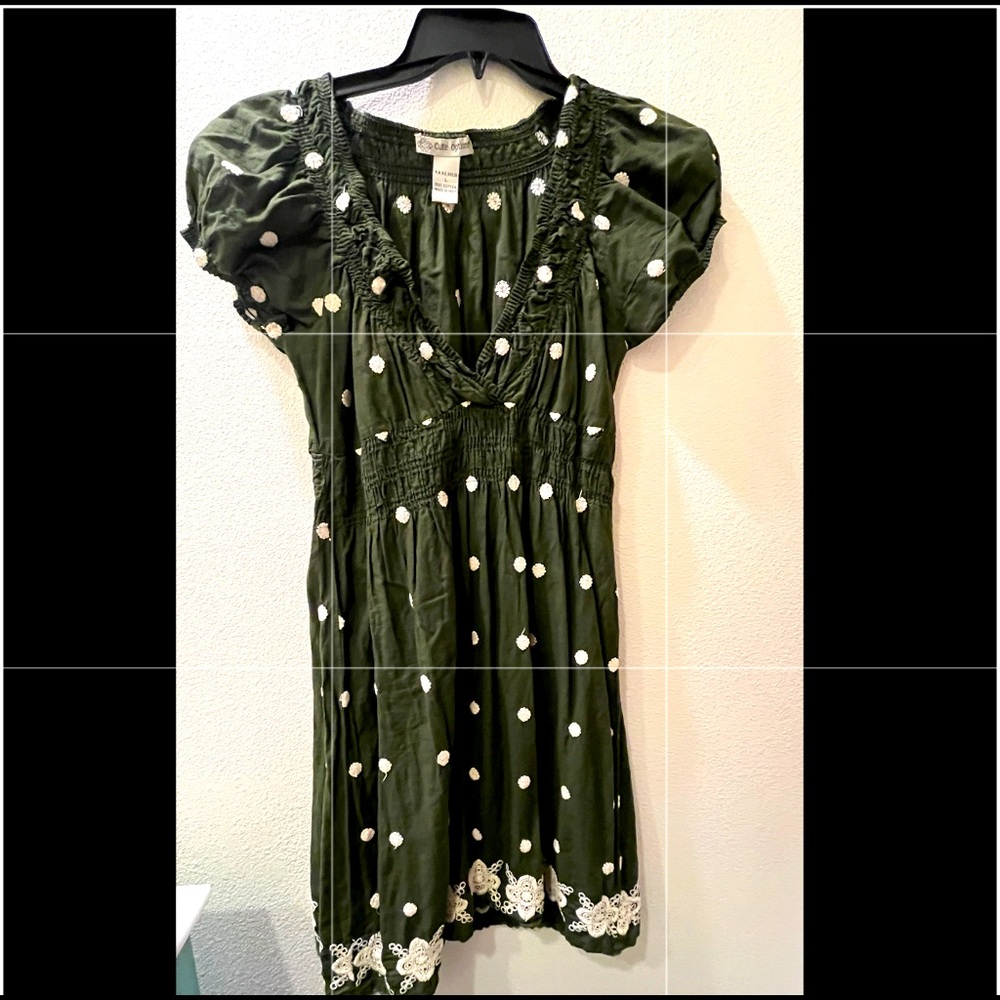 Embroidered green flower midi dress